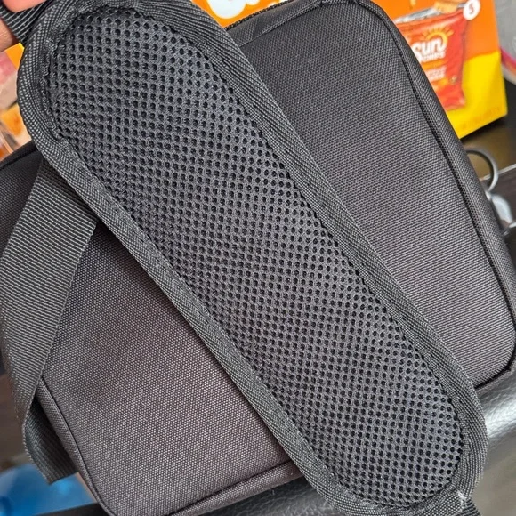 Nike lunch Bag - Picture 6 of 8